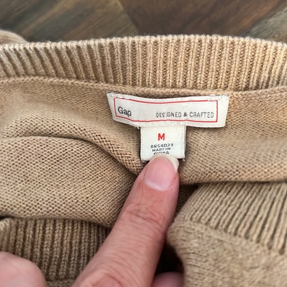 Gap - Size M - tan/beige button down cardigan with pockets - Picture 5 of 6